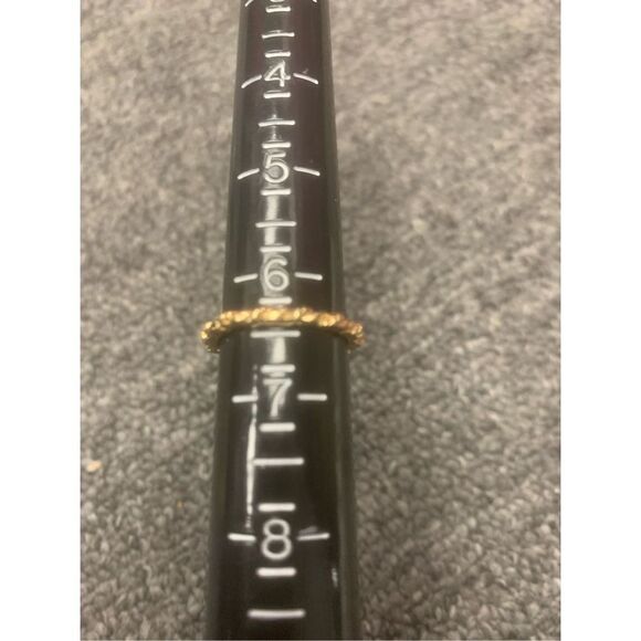 Simple Gold Textured Ring - Picture 3 of 4